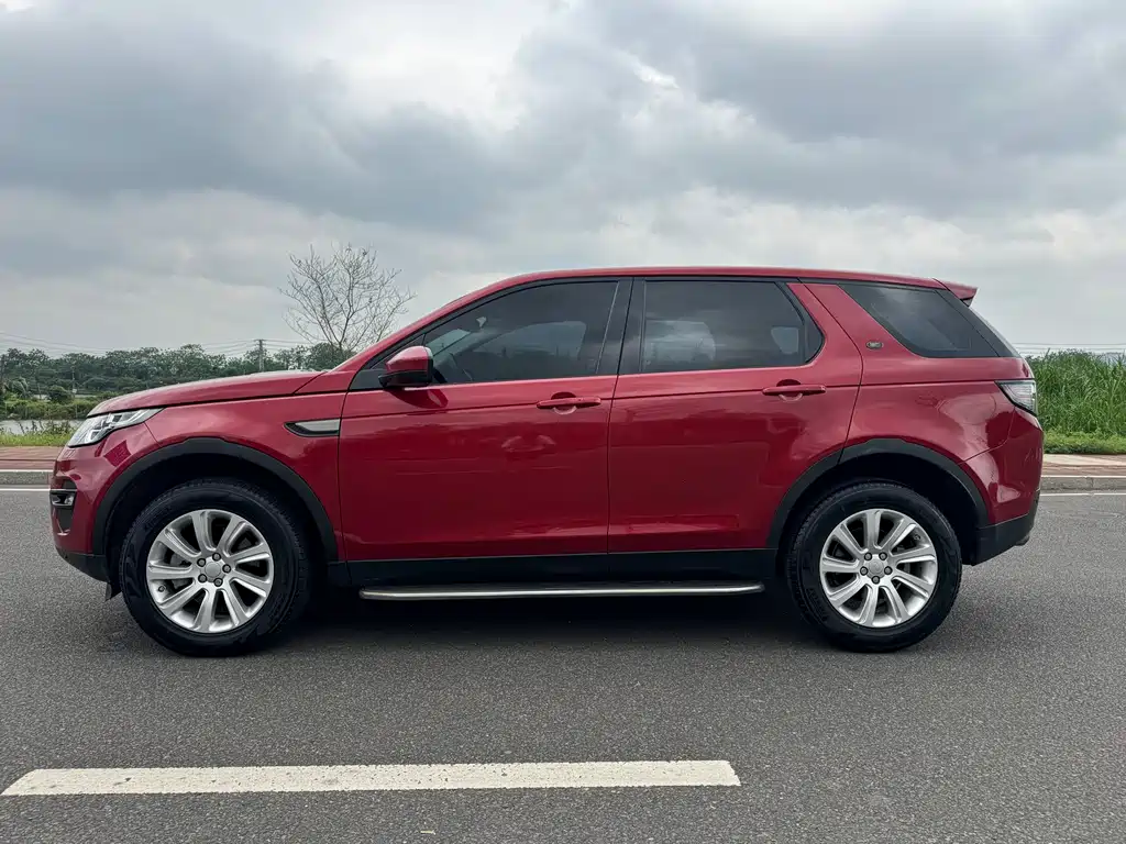 Land Rover Discovery Sport 2017 — фото 23