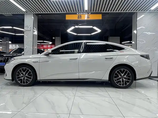 BYD Seal 2024