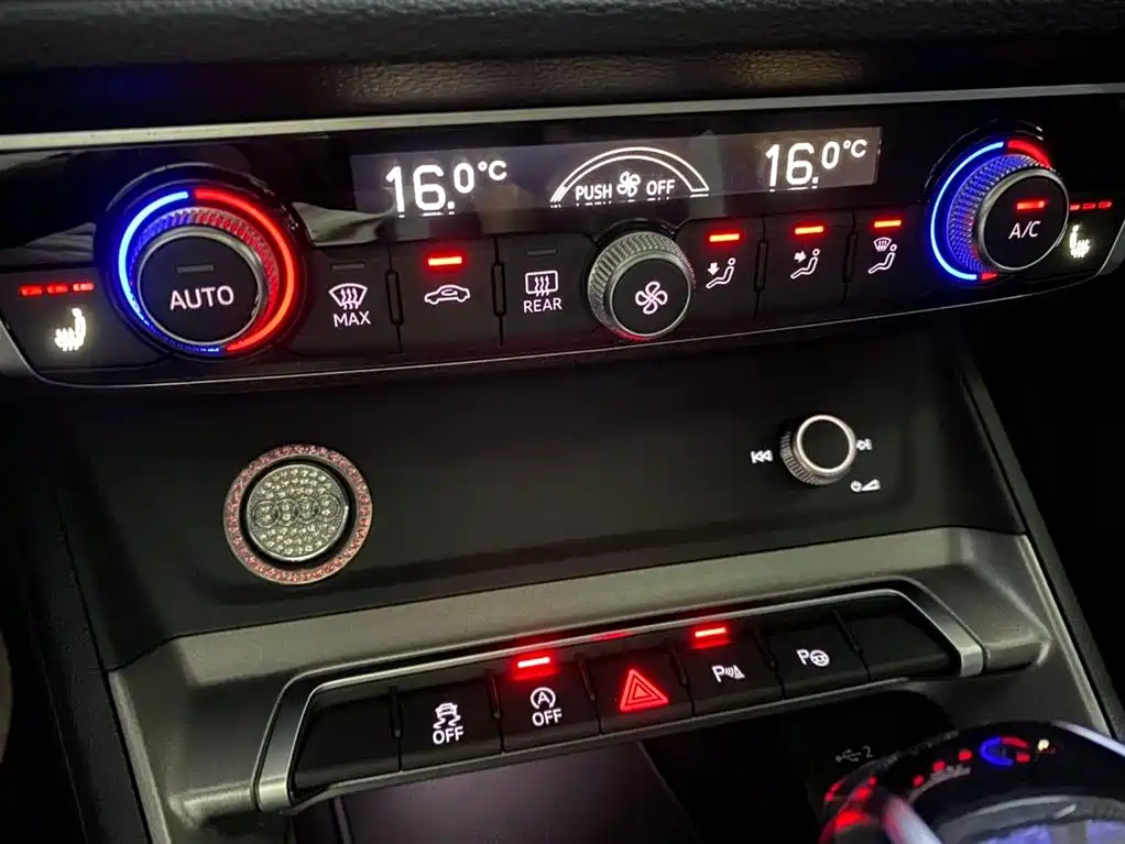Audi Q3 2022 — фото 10