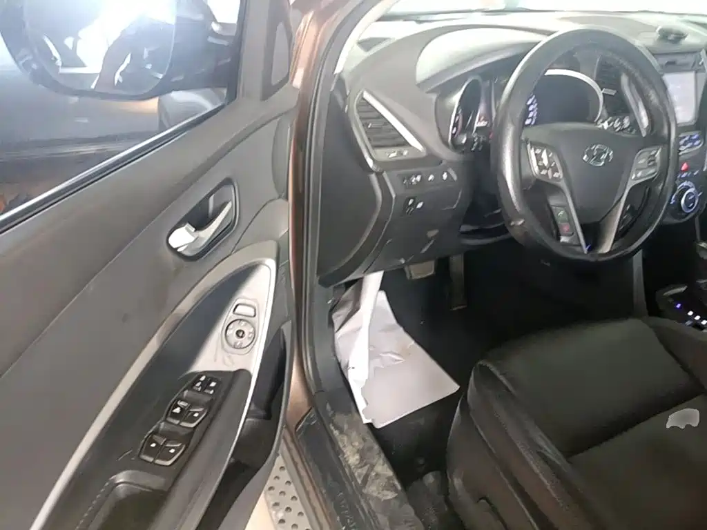 Hyundai Santa Fe 2015 — фото 16