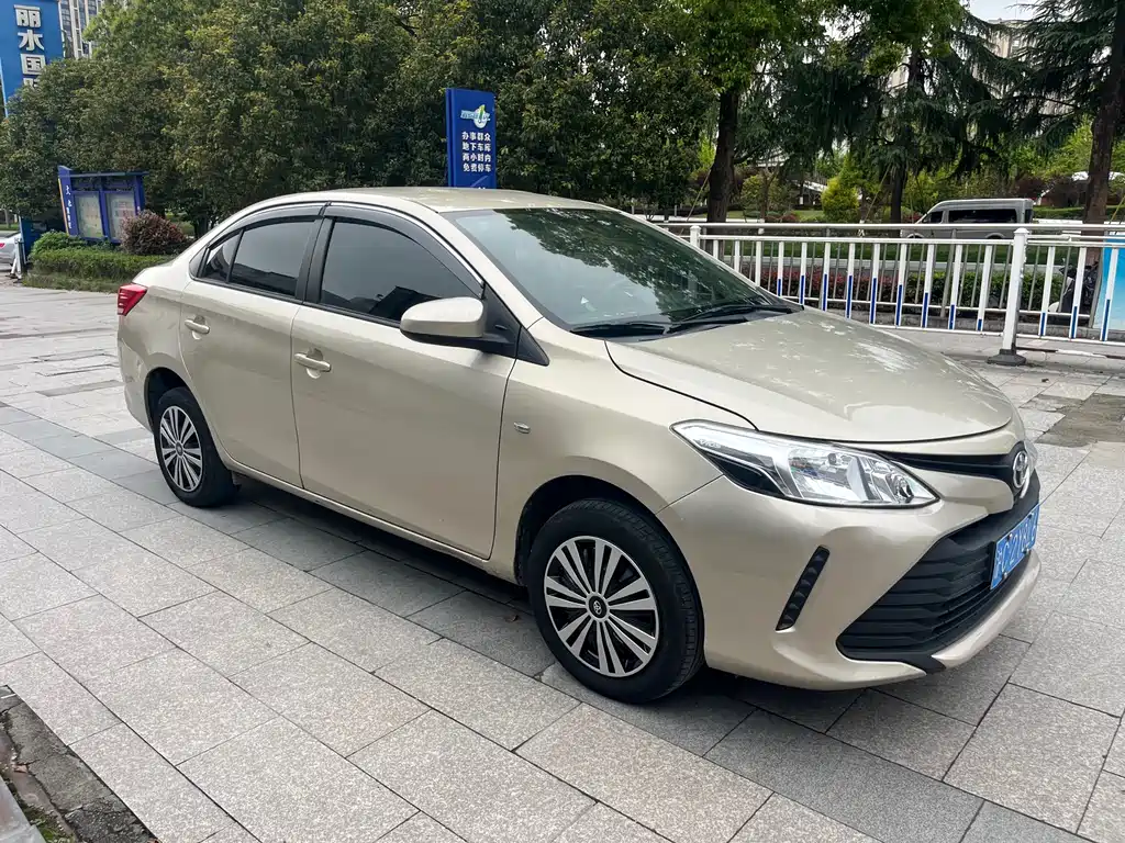 Toyota Vios 2017 — фото 9