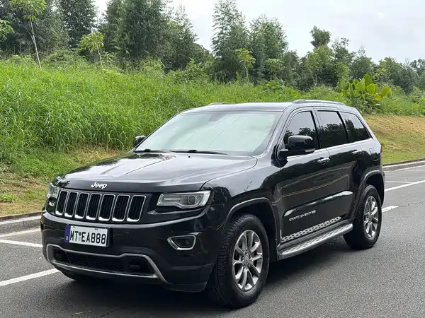 Jeep Grand Cherokee 2016