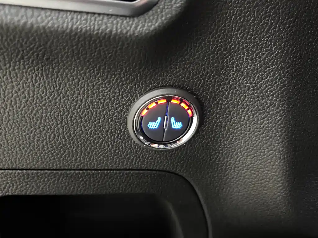 Haval M6 2023 — фото 15