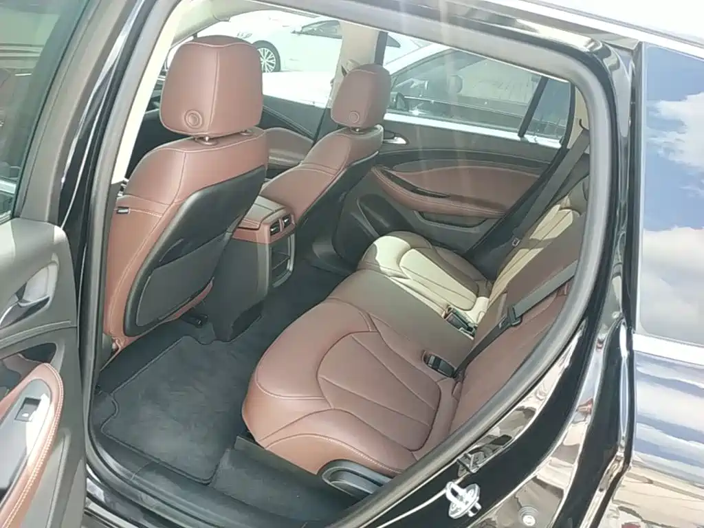 Buick Envision Plus 2021 — фото 17