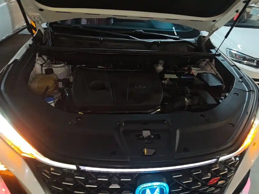 Changan CS75 PLUS 2020 — фото 20