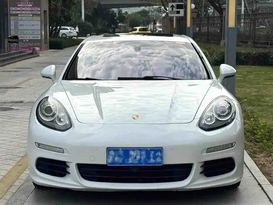 Porsche Panamera 2014