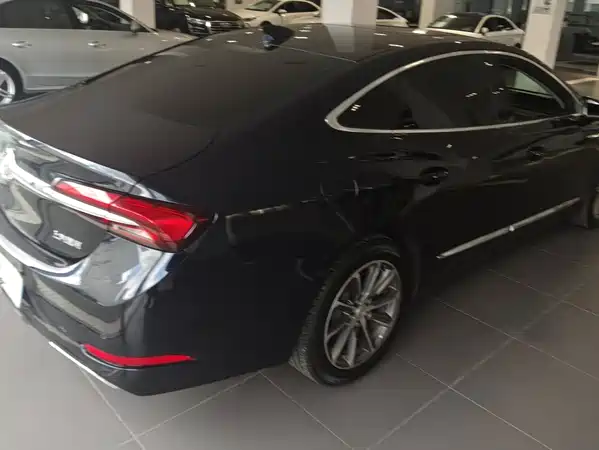 Buick LaCrosse 2022