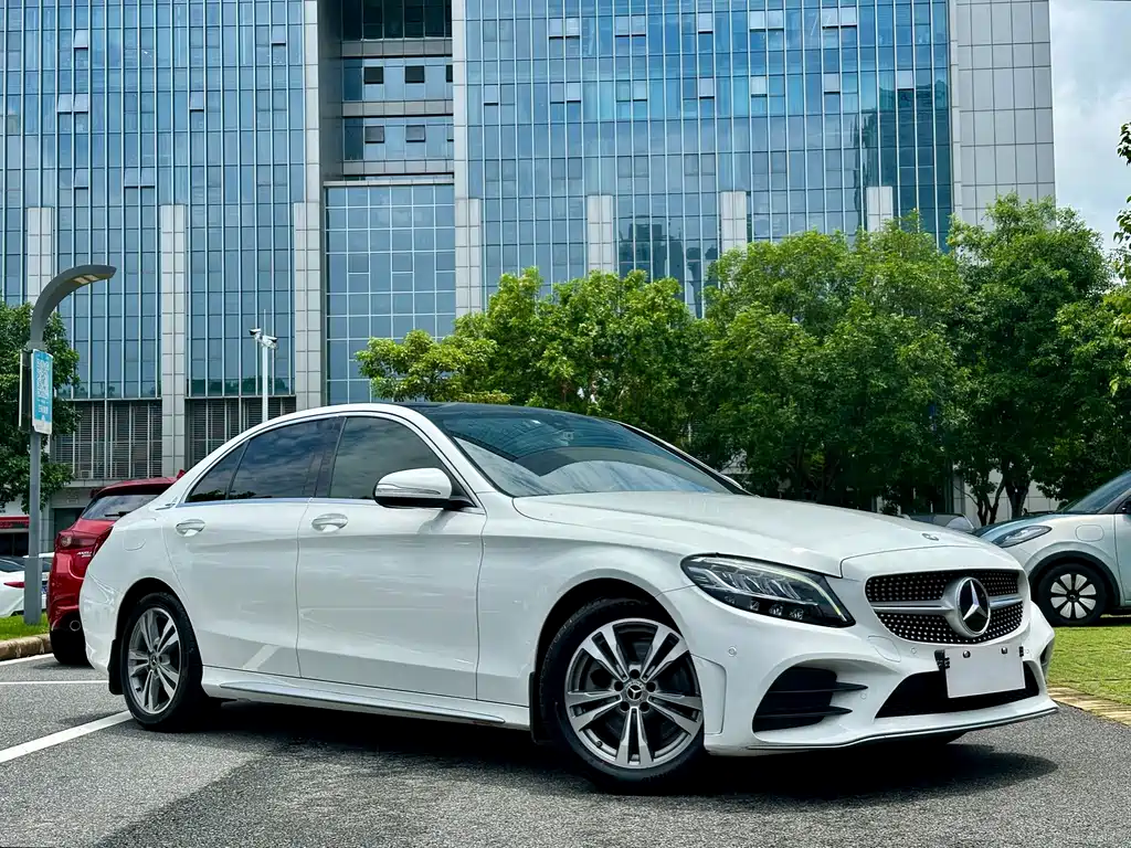 Mercedes-Benz C-Class 2019