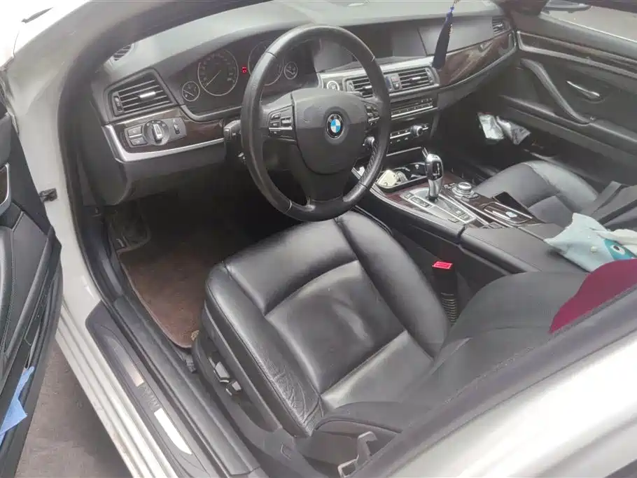 BMW 5 Series 2013 — фото 9