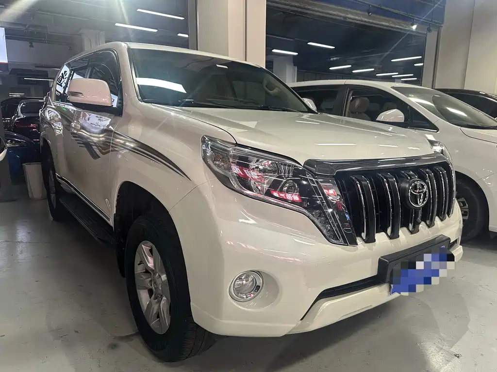 Toyota Prado 2017 — фото 3