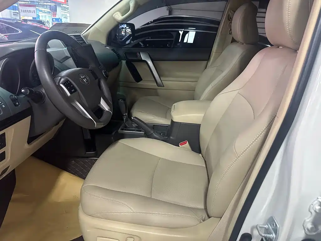 Toyota Prado 2017 — фото 12
