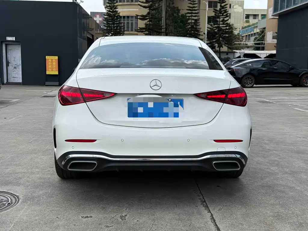 Mercedes-Benz C-Class 2023 — фото 6