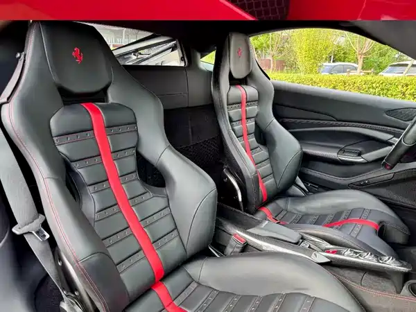 Ferrari F8 2020
