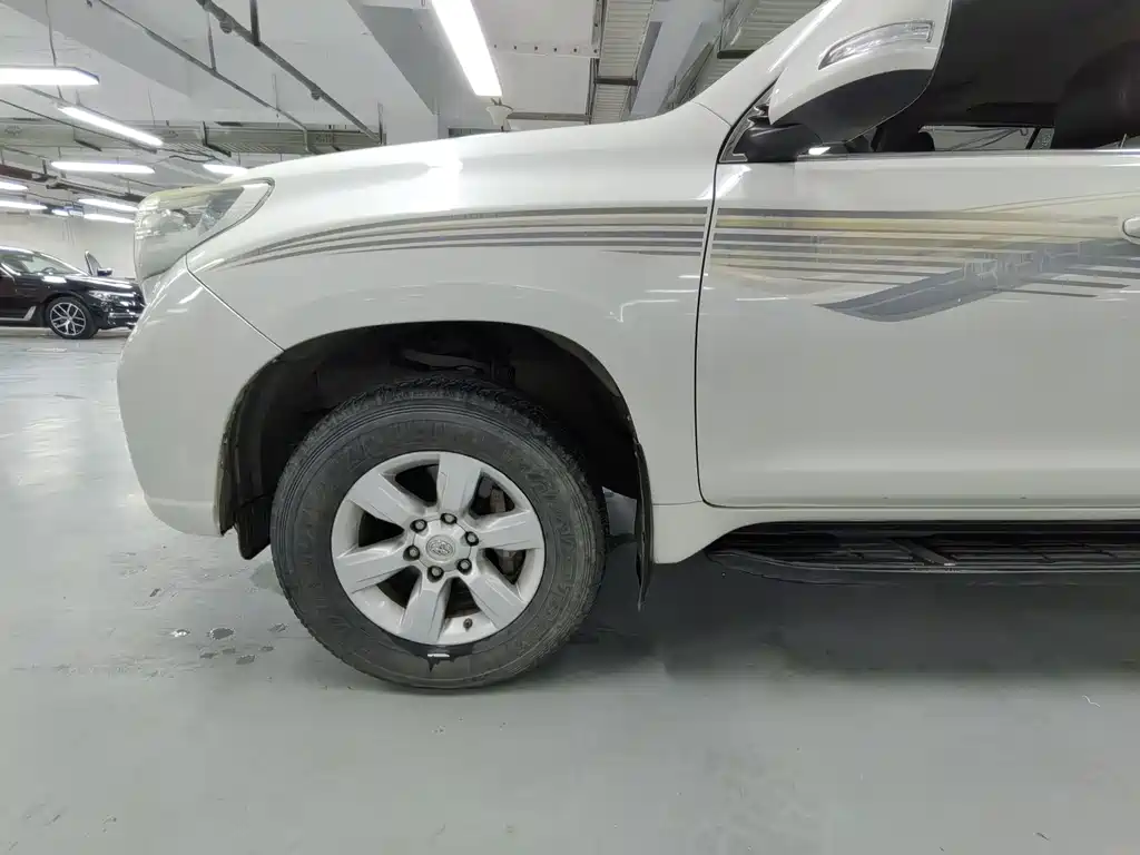 Toyota Prado 2016 — фото 12