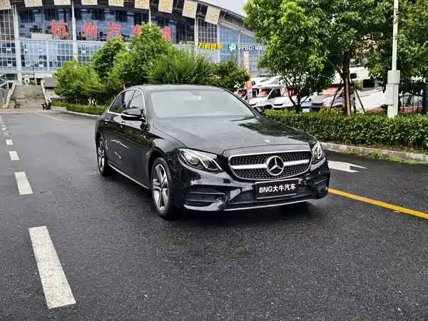 Mercedes-Benz E-Class 2018