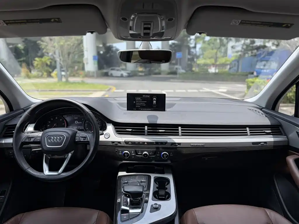 Audi Q7 2017 — фото 9