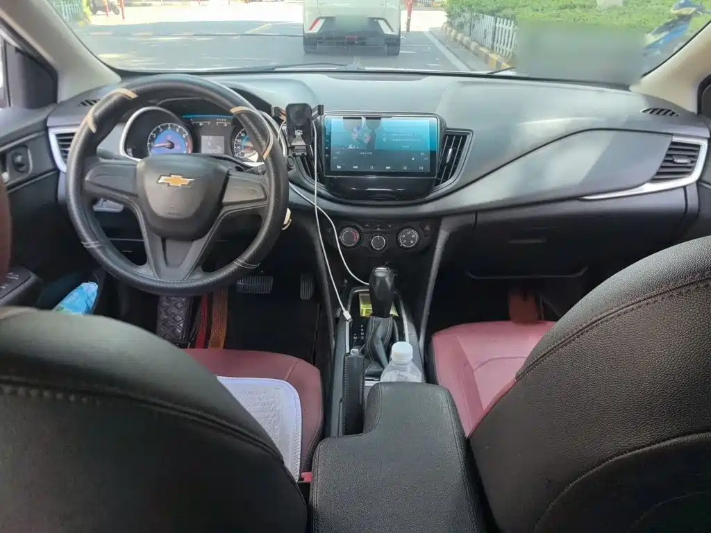 Chevrolet Cavalier 2018 — фото 13