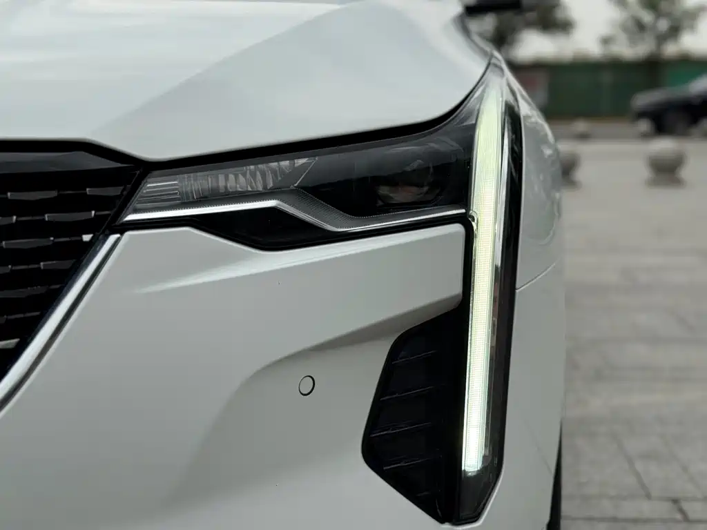 Cadillac CT4 2021 — фото 25