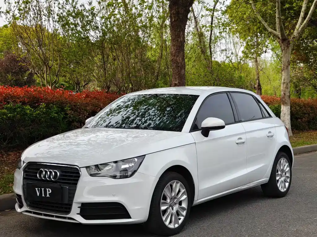 Audi A1 2015 — фото 2