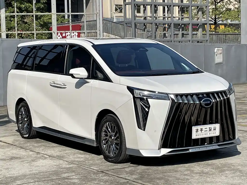 GAC Motor Trumpchi M8 2023 — фото 1