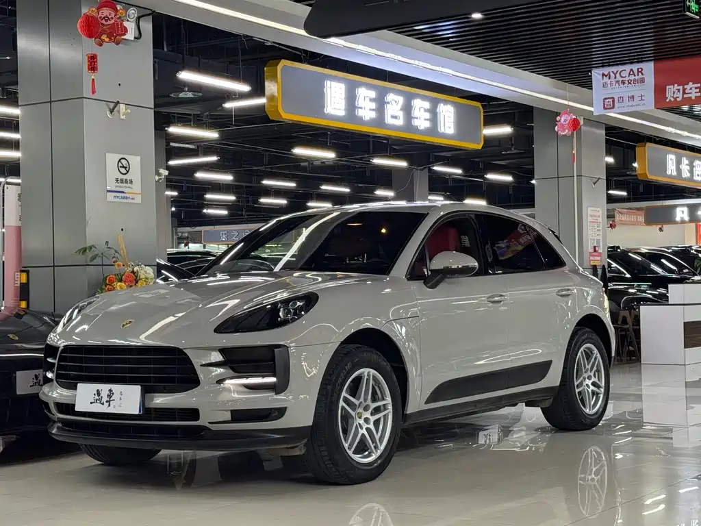 Porsche Macan 2021 — фото 1