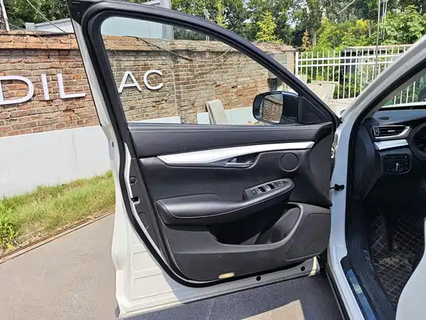 Infiniti QX50 2023