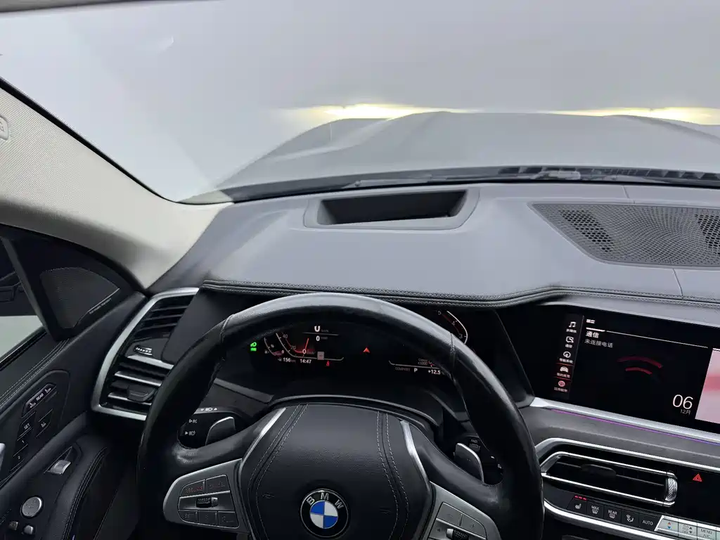 BMW X7 2020 — фото 19