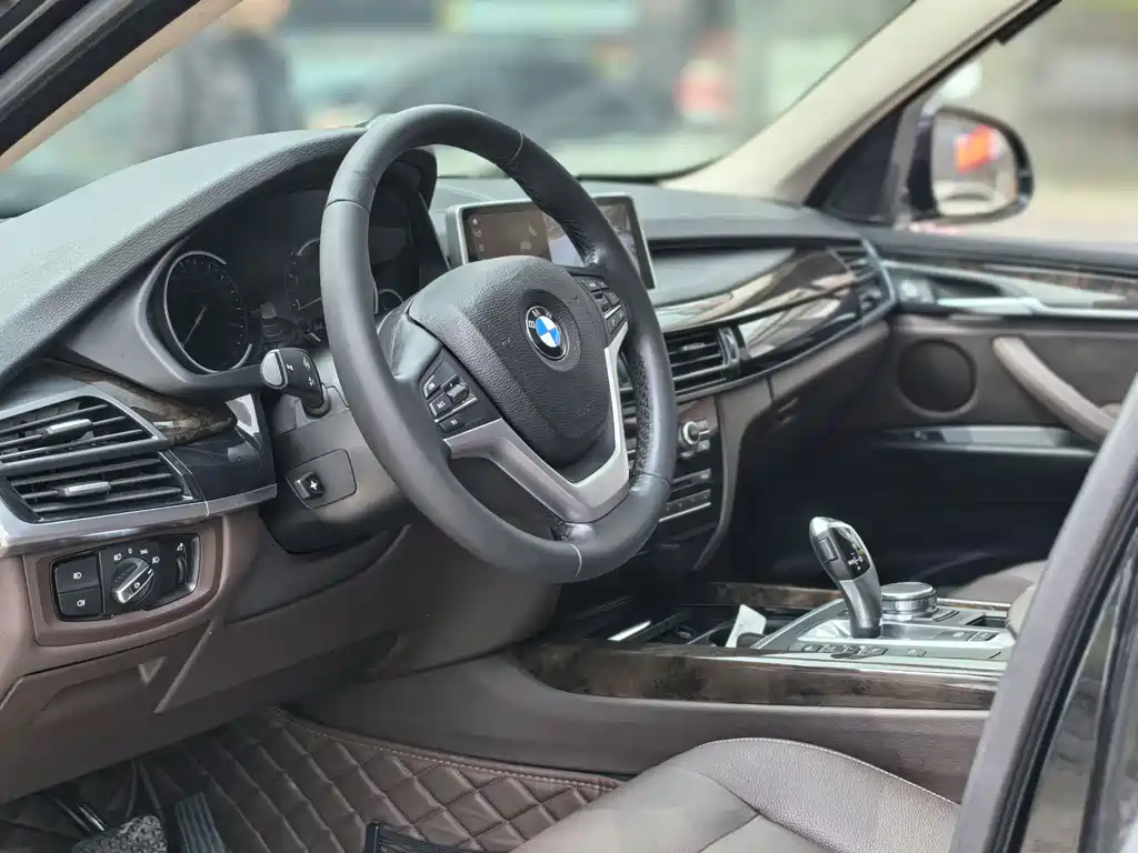 BMW X5 2018 — фото 26