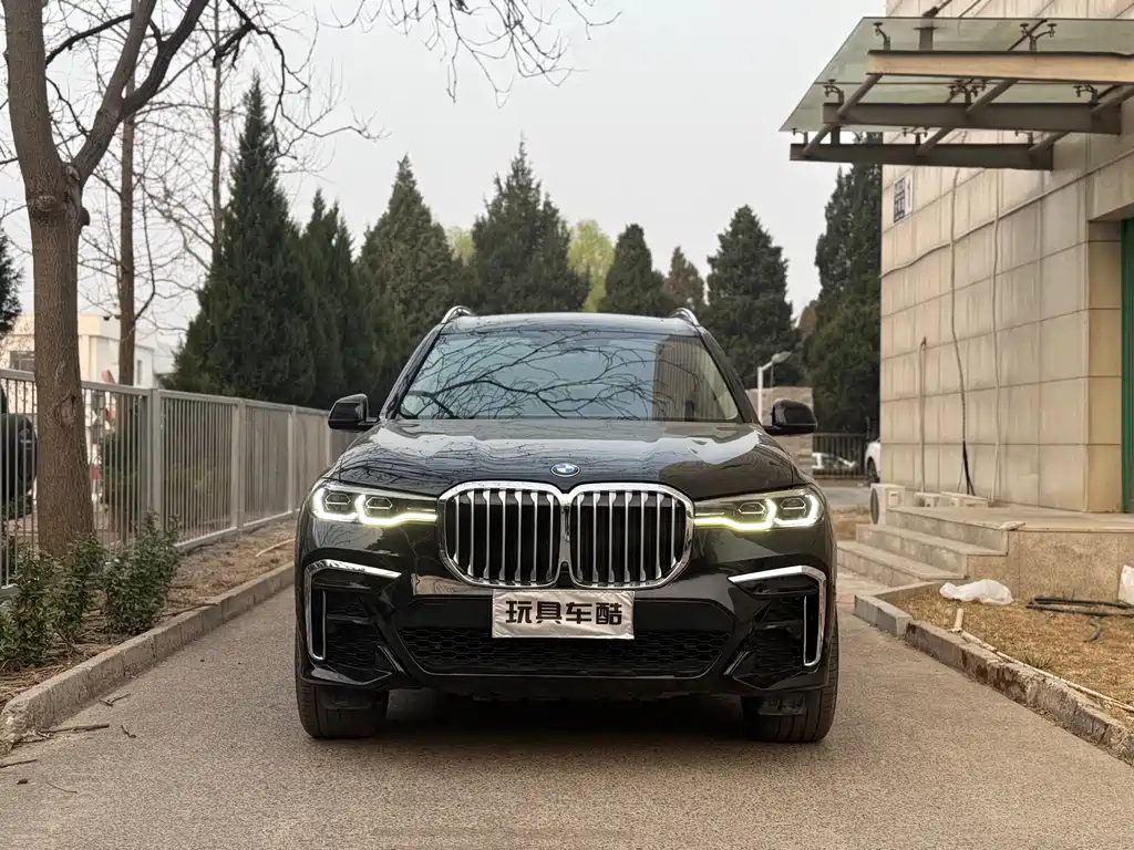 BMW X7 2022 — фото 2