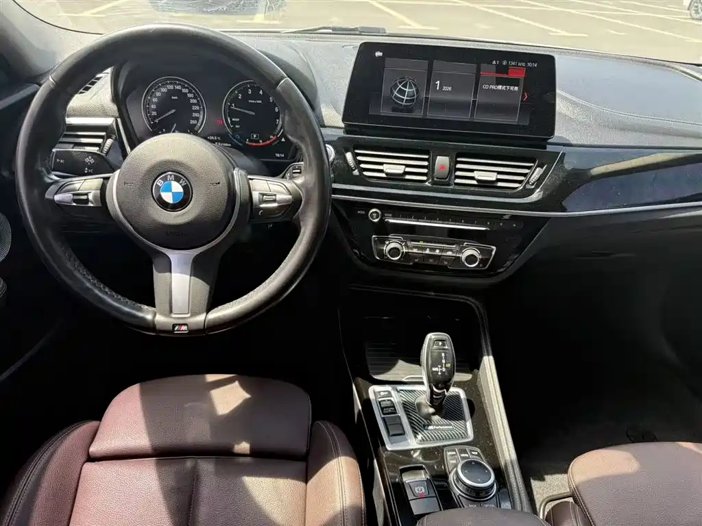 BMW 1 Series 2022 — фото 12