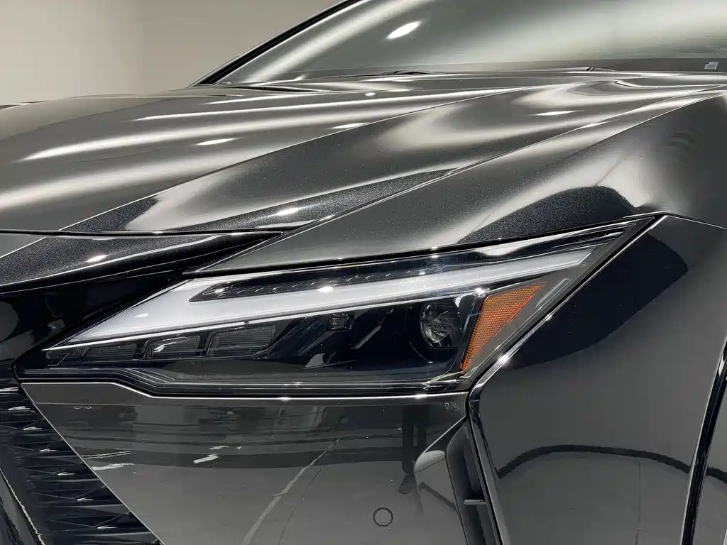 Lexus RZ 2023 — фото 8