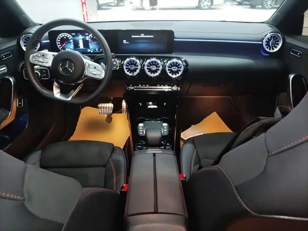 Mercedes-Benz CLA 2023 — фото 10