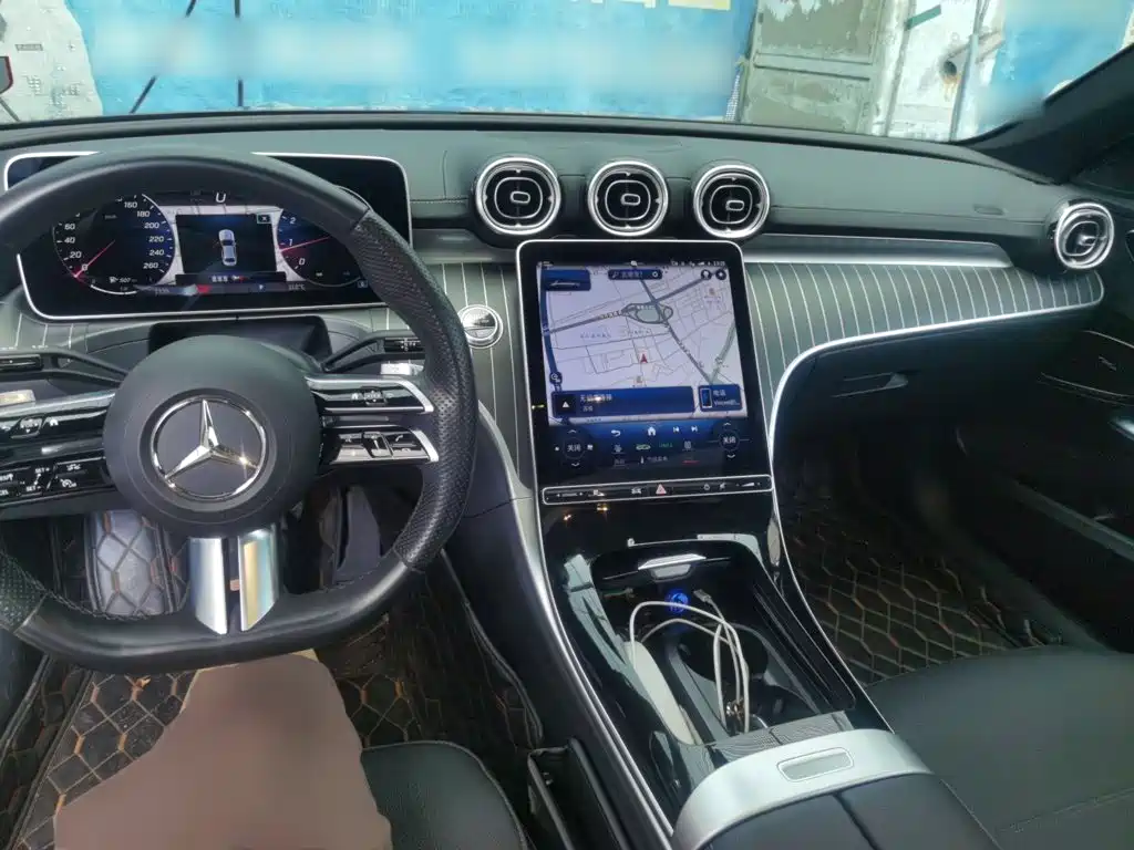 Mercedes-Benz C-Class 2023 — фото 13