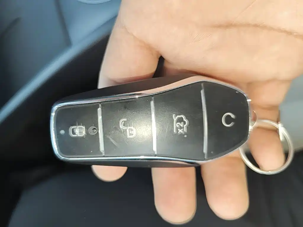BYD Seal 05 DM-i 2025 — фото 9