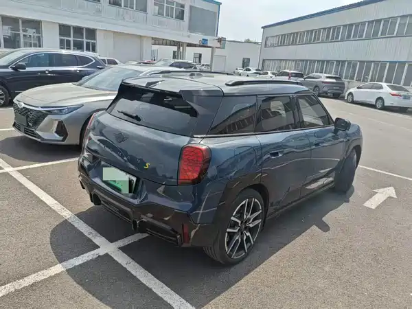 MINI Aceman 2024