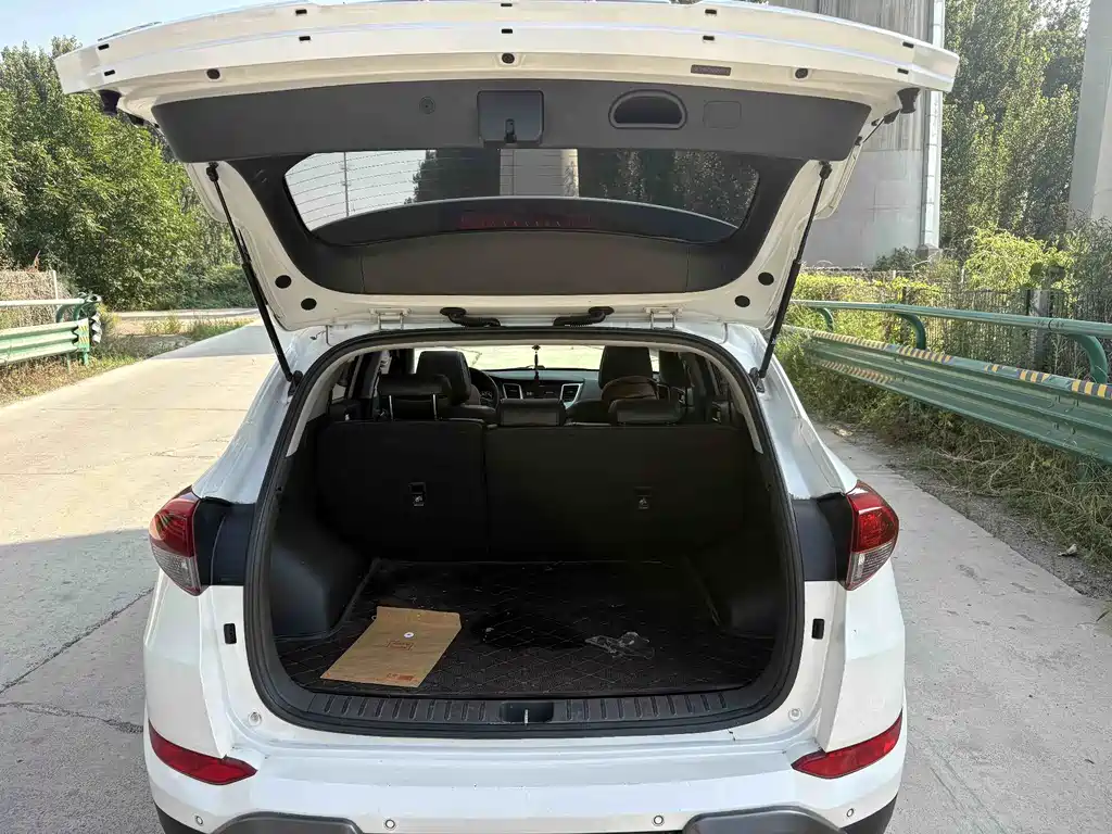 Hyundai Tucson 2016 — фото 16