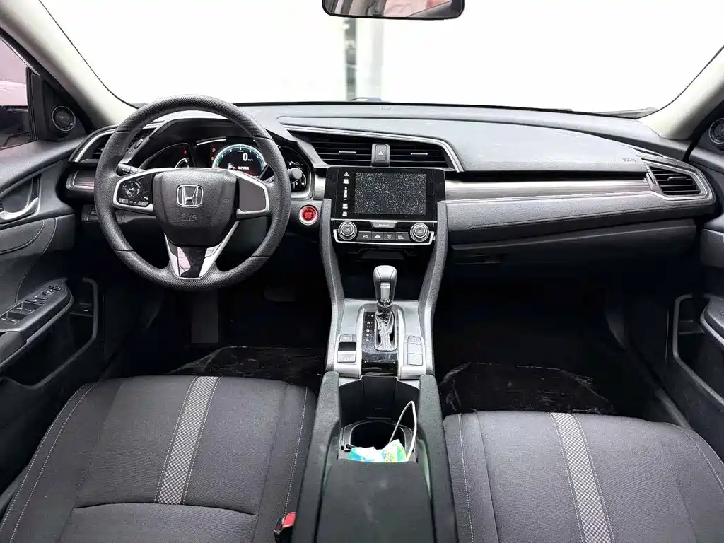 Honda Civic 2020 — фото 11