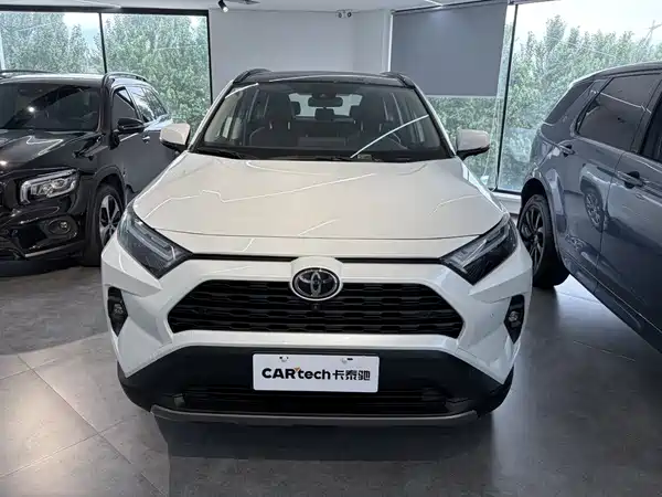 Toyota RAV4 2024