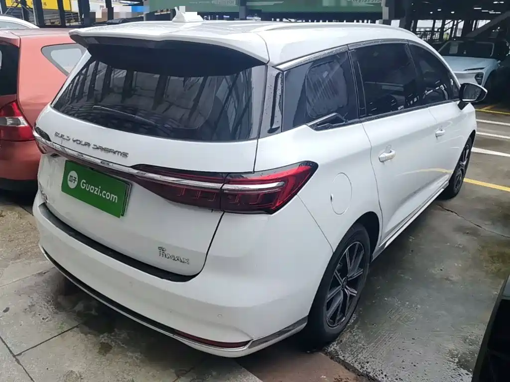 BYD Song MAX New Energy 2023 — фото 7