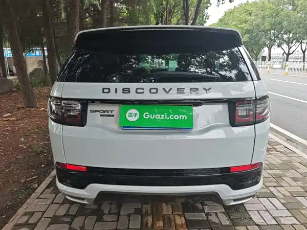 Land Rover Discovery Sport 2021
