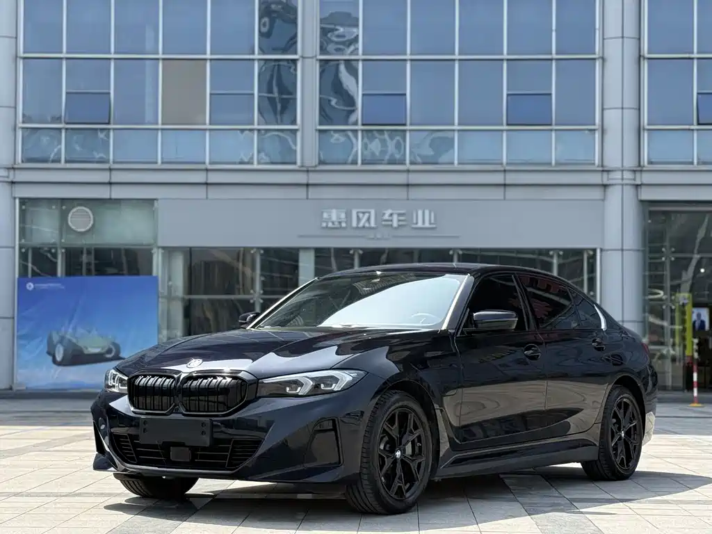 BMW i3 2025 — фото 1