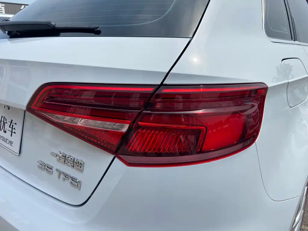 Audi A3 2018 — фото 22