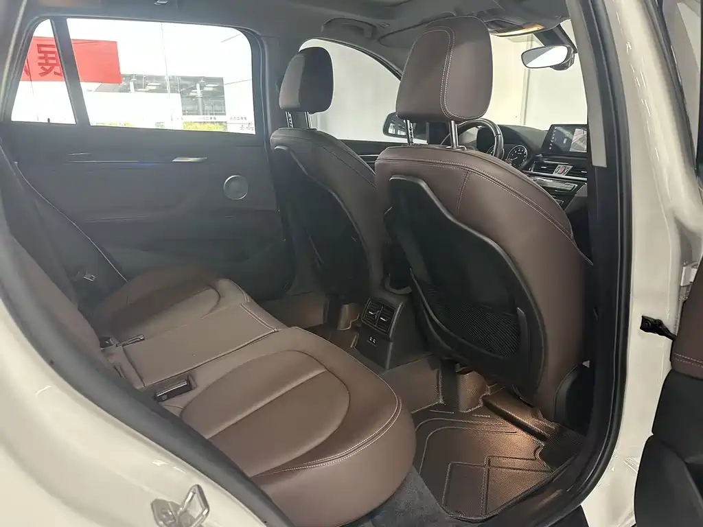 BMW X1 2022 — фото 14