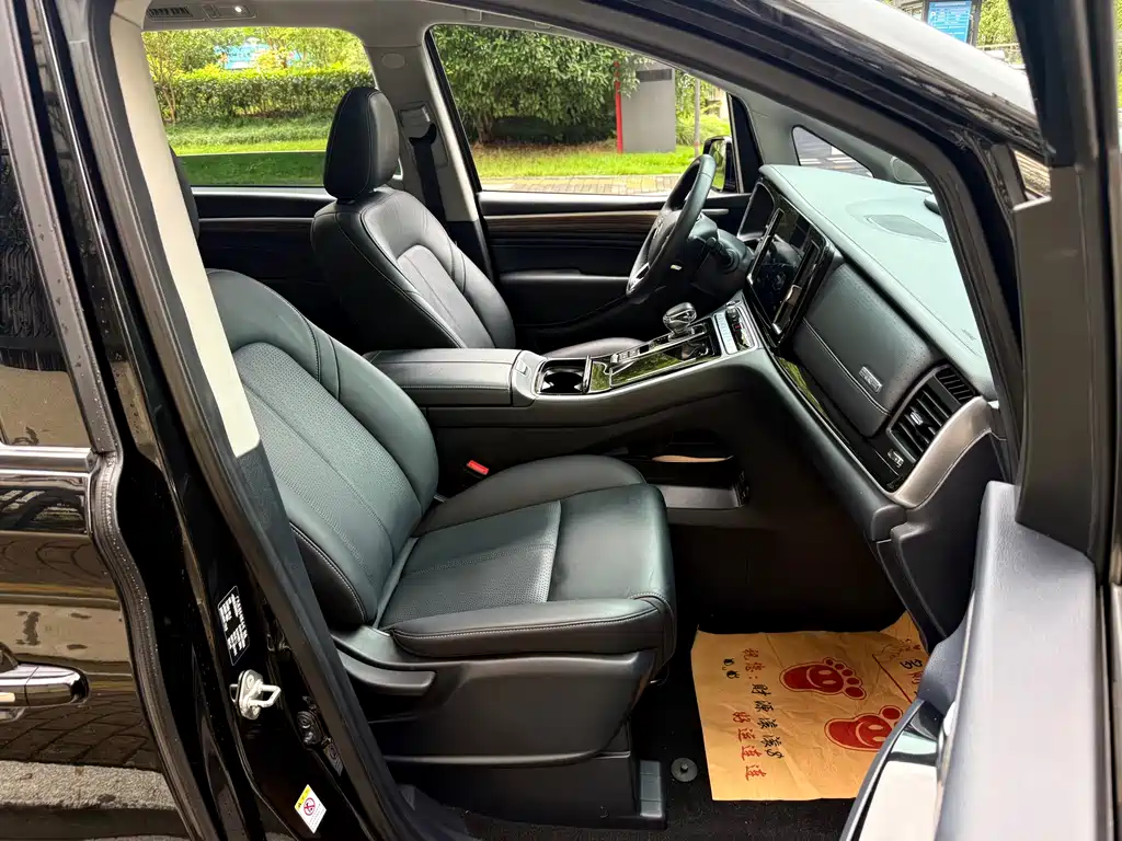 GAC Trumpchi M8 2021 — фото 12