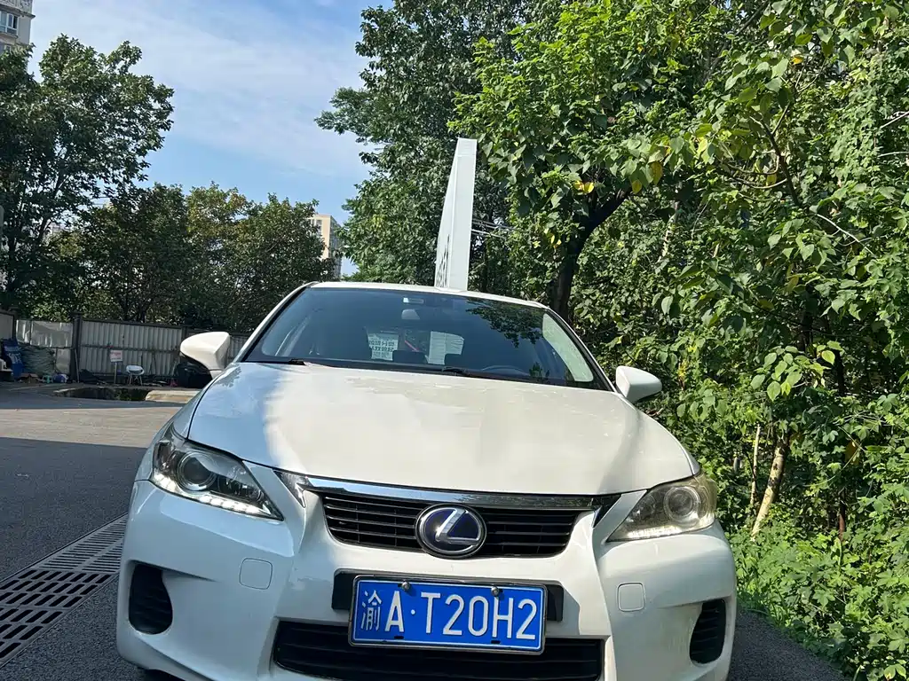 Lexus CT 2012