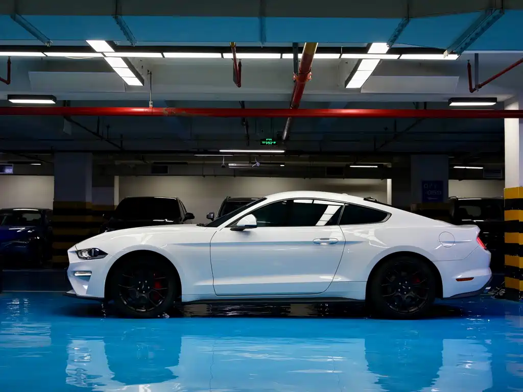 Ford Mustang 2020 — фото 2