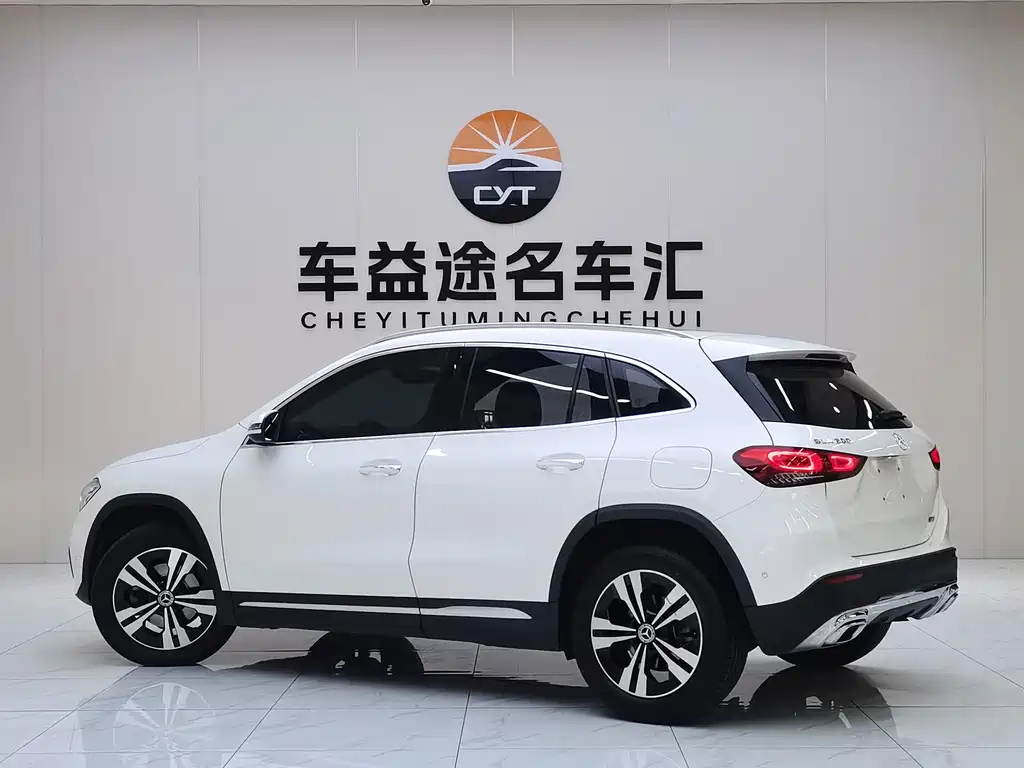 Mercedes-Benz GLA 2022 — фото 6