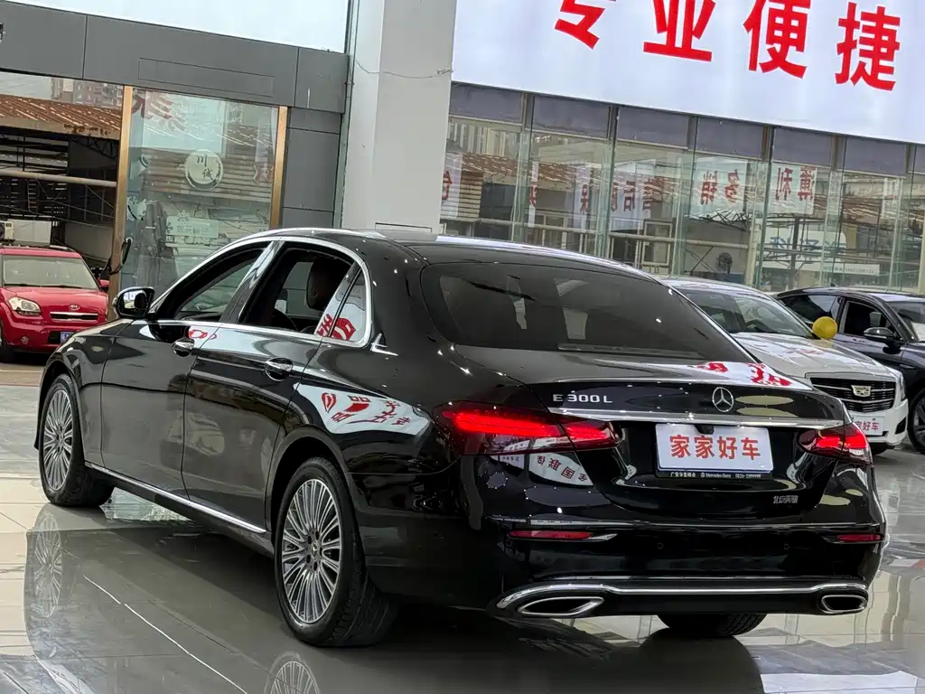 Mercedes-Benz E-Class 2020 — фото 15