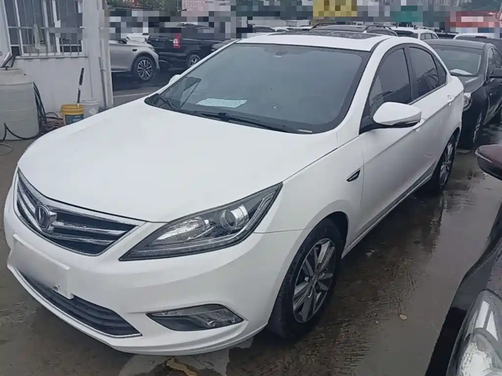 Changan Eado 2016 — фото 2