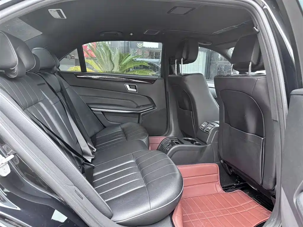 Mercedes-Benz E-Class 2015 — фото 7